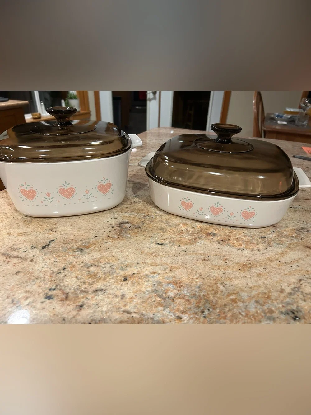 Corningware “Forever Yours” #A-3-B 3 liter Casserole w/Brown Pyrex  Lid A-9-C.